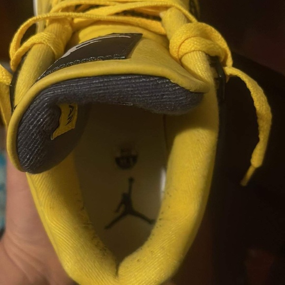 Jordan 4 - Picture 5 of 6